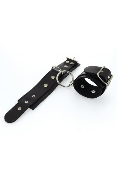 Ankle Cuffs With Middle Ring
